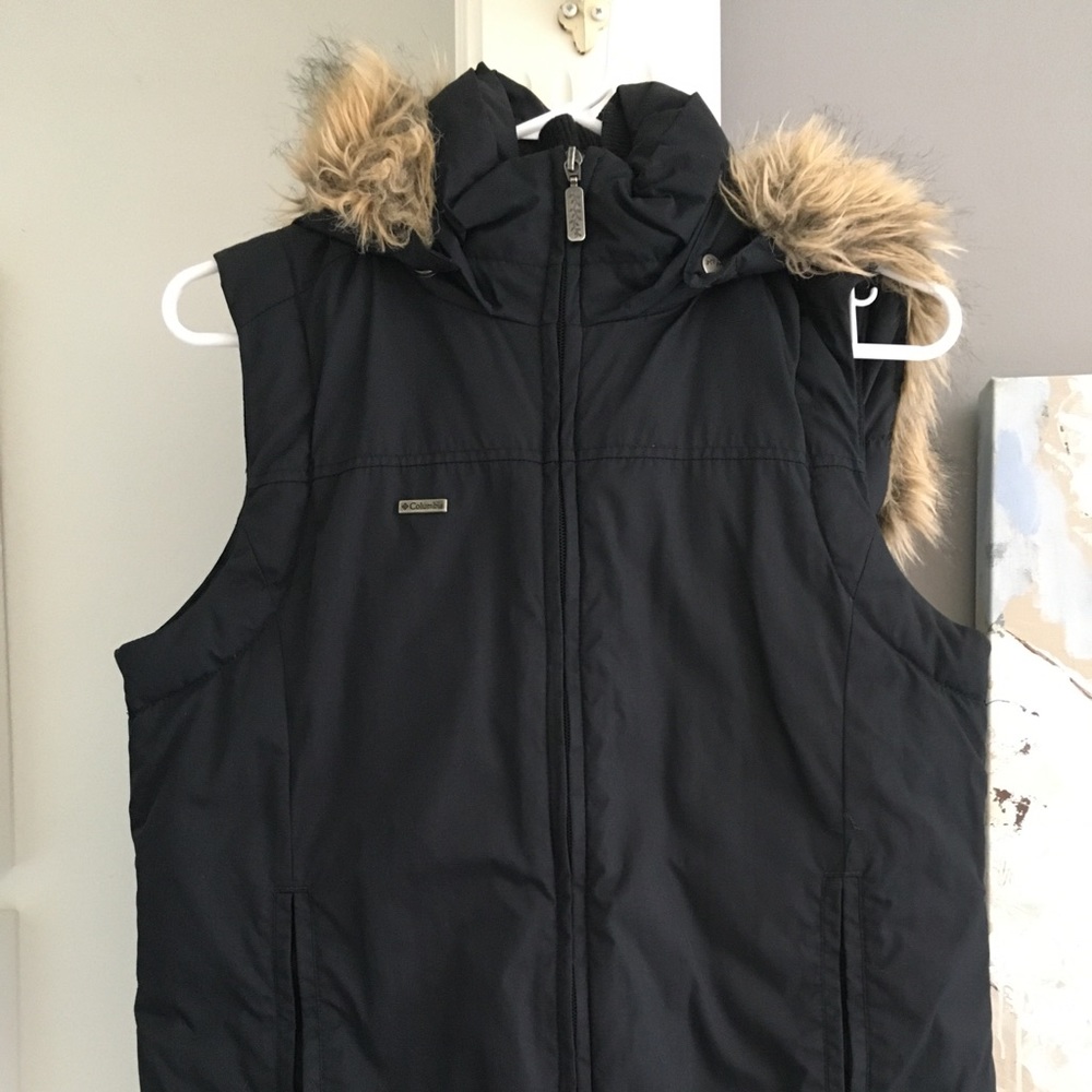 Columbia black puffer vest